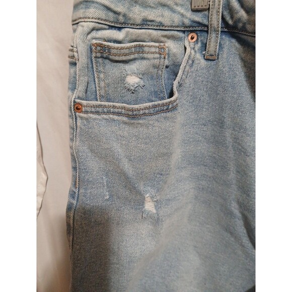 Terra & Sky denim Bermuda shorts Size  22 W  high rise light wash distressed - Picture 5 of 10